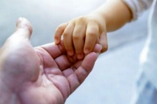 ۴ کودک، در ایلام فرزندخوانده شدند