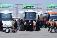 دلالی و بی‌نظمی در پایانه مسافربری مهران