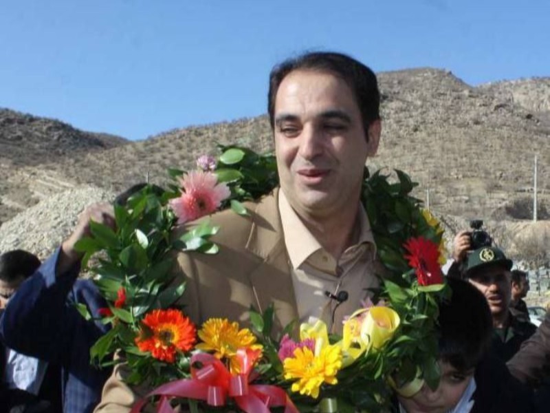 بازداشت یا محرومیت ۱۰ساله؟