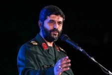 فیلمسازان در فیلم‌های دفاع مقدس قهرمان‌پروری کنند