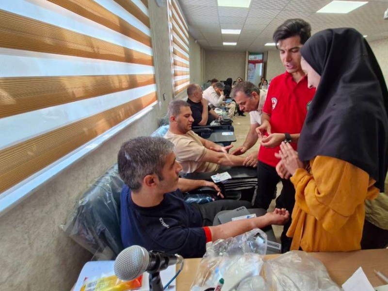 خبرنگاران، روایتگر و یاری‌رسان بحران‌ها