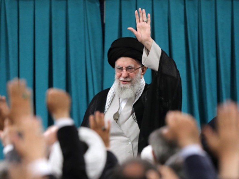 مسئولان را با تکثیر سئوال نباید مشغول کرد