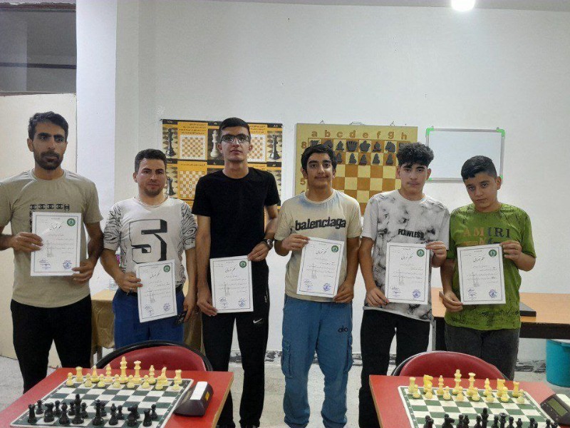 رقابت‌های هیجان‌انگیز شطرنج سریع در دهلران