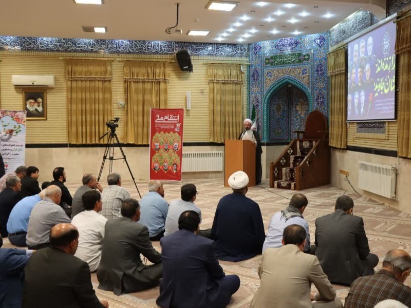 ملت ایران هراسی از تهدید دشمن ندارد