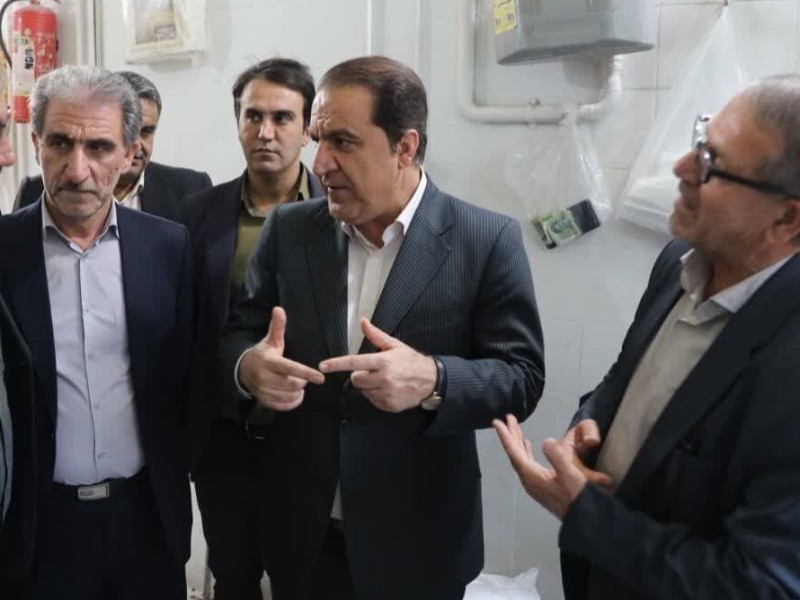 مسئولان با کار جهادی دین خود را به مردم ادا کنند