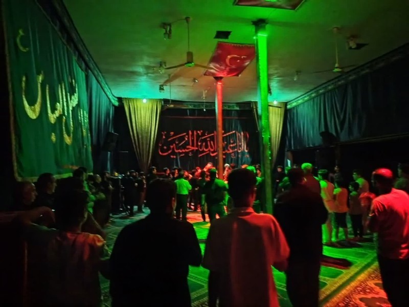 سوگواری شب سوم محرم در مسجد قمر بنی‌هاشم ایلام