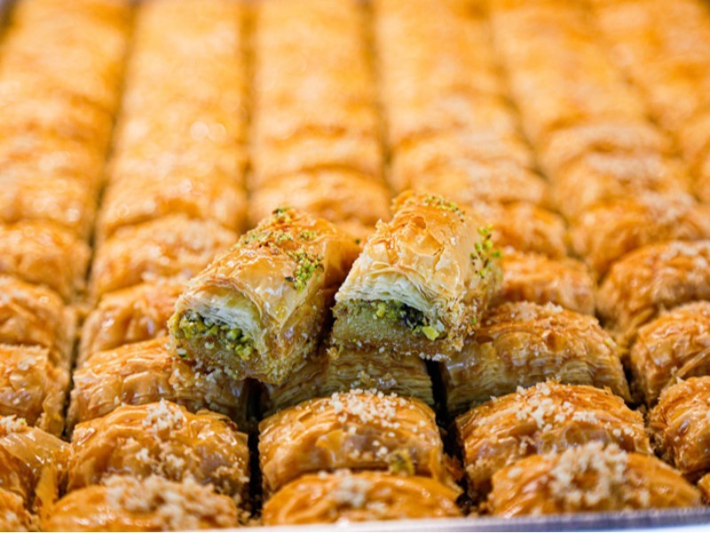 طرح خالص‌فروشی در قنادی‌های ایلام الزامی است