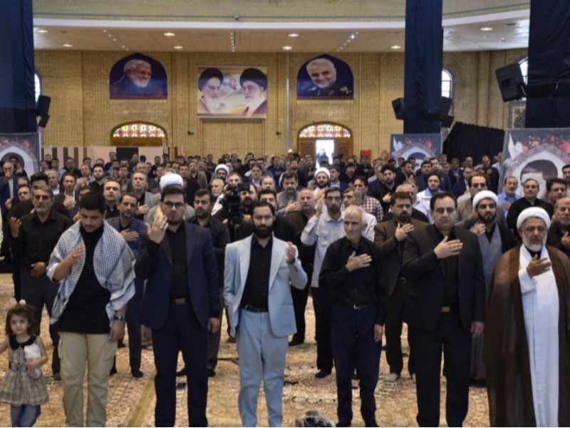 ادای احترام به شهدای اقتدار ایران در ایلام