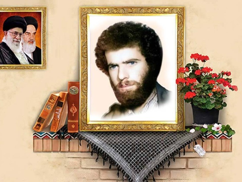 من با امام عزیزمان خمینی (ره) میثاق بسته‌ام