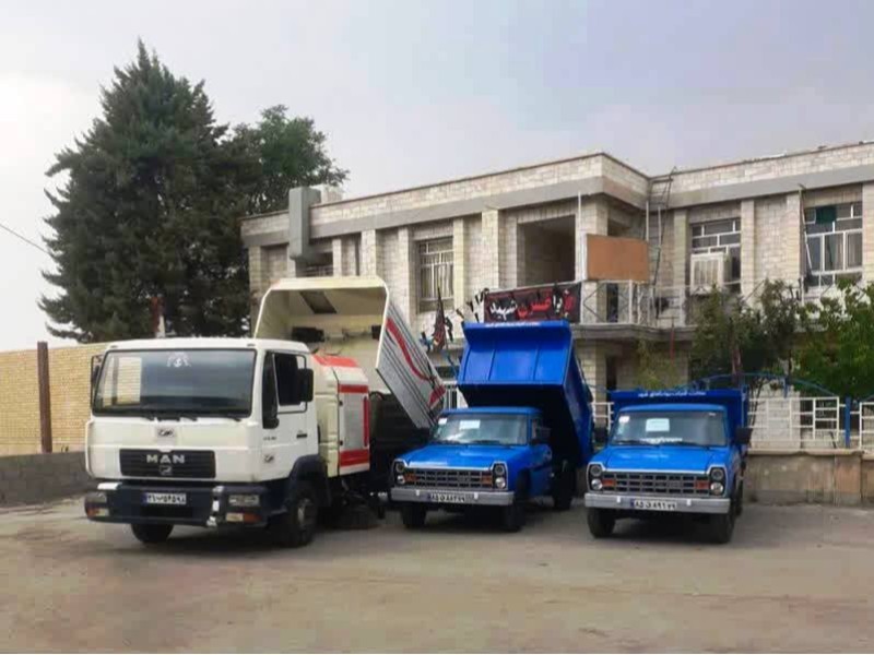 ناوگان خدمات شهری ملکشاهی مکانیزه شد