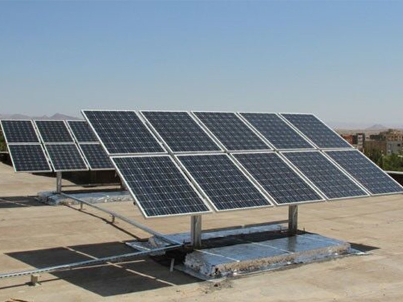 راه‌اندازی ۵۳۰ نیروگاه خورشیدی در منازل مددجویان ایلام
