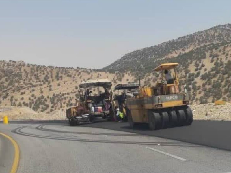آغاز عملیات روکش آسفالت محور تونل آزادی - سرابله