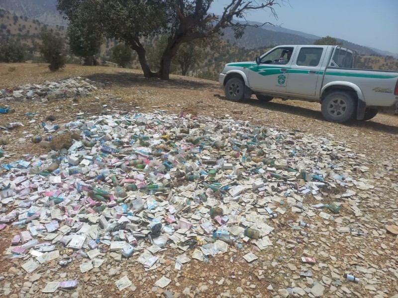 تخلیه غیرمجاز پسماندهای دارویی در اراضی ملی ایلام