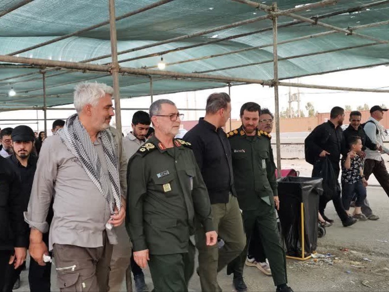 خدمات سپاه به زائرین در مرز مهران آغاز شد