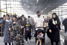 تردد زائران در مرز مهران