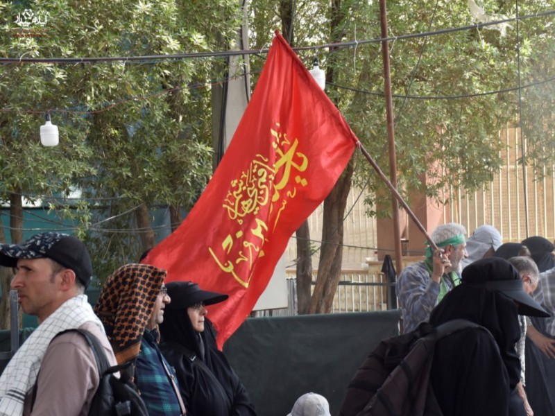 مهران؛ جلوه‌گاه پرچم‌های ایران و عاشورا در اربعین