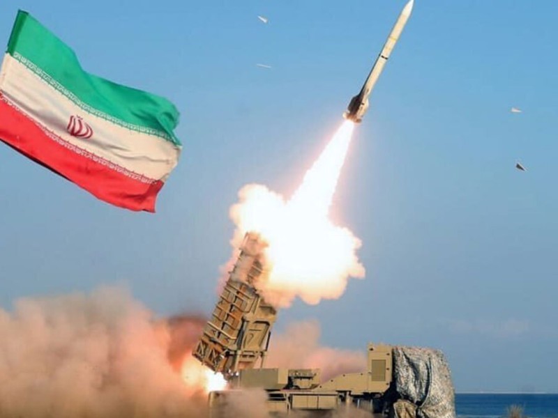 دفاع مقدس ۱۲ روزه کربلای امروز است