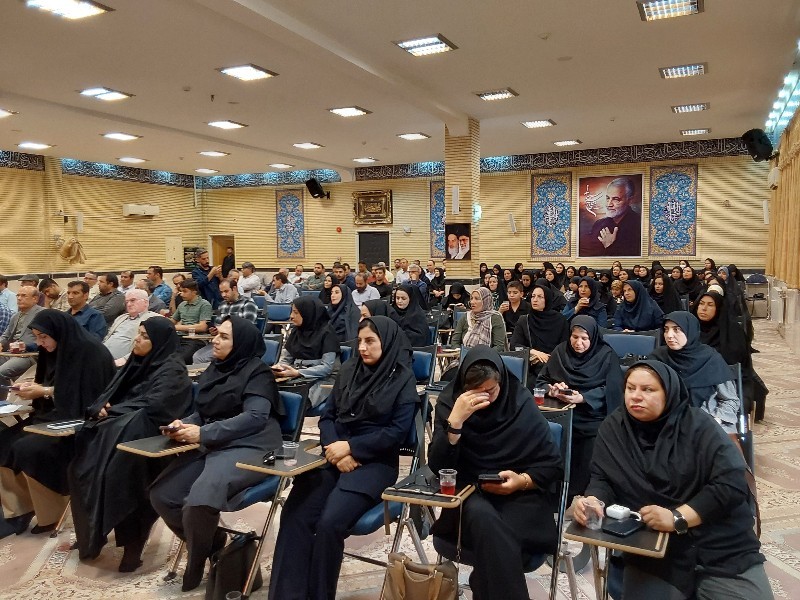 برگزاری نشست امام‌جمعه ایلام با اصحاب رسانه