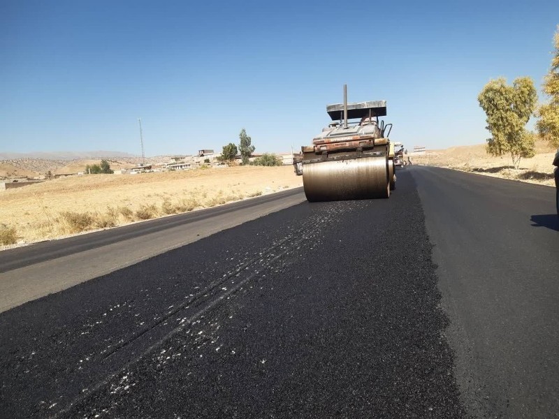 آغاز روکش آسفالت محور پلیس‌راه شباب - پل سیمره