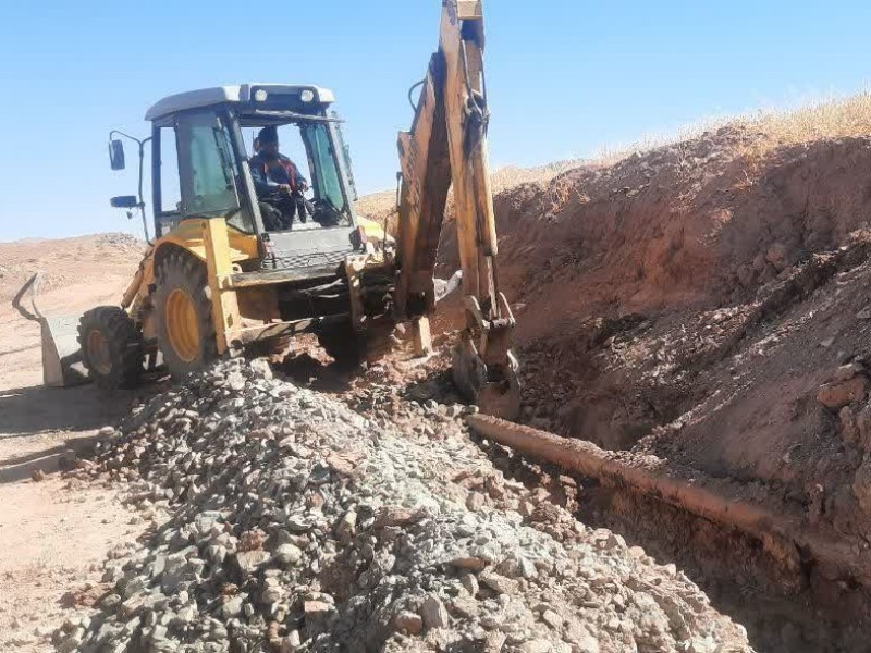 اصلاح ۹۰ متر از خط انتقال آب چرداول