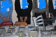 اعضای باند سارقان قطعات خودرو در مهران دستگیر شدند