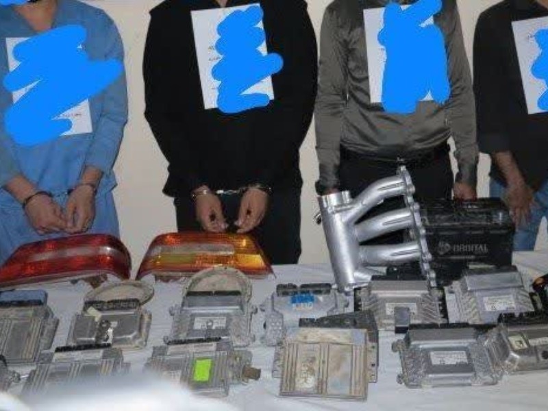 اعضای باند سارقان قطعات خودرو در مهران دستگیر شدند