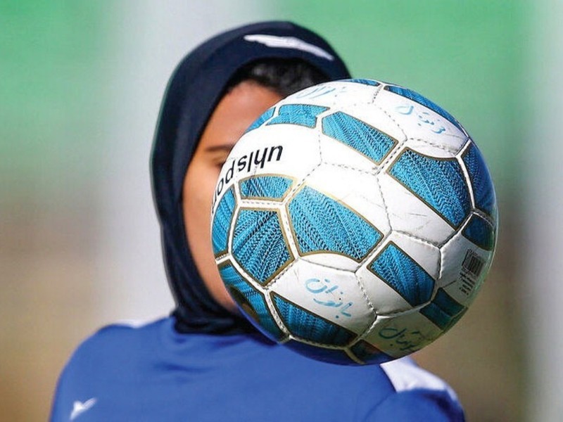 ایلام میزبان گل‌گهر سیرجان است