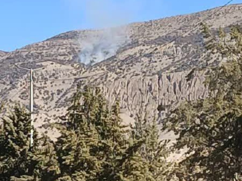 ارتفاعات کبیرکوه ملکشاهی دچار حریق شد
