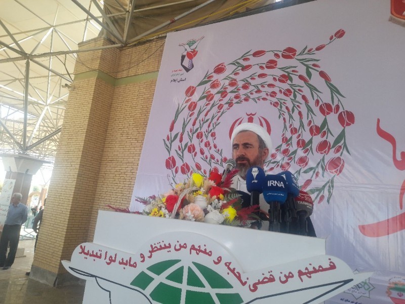 دفاع مقدس سند افتخار ملت ایران است