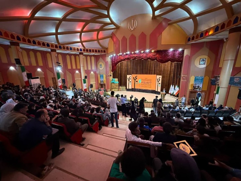 درخشش هنرمندان ایلامی در جشنواره ملی تئاتر لاهیجان