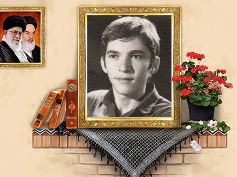 خون شهدا ما را به پیروزی رساند