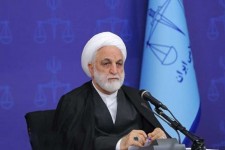 خدمت بی‌منت به مردم بهترین عبادت است