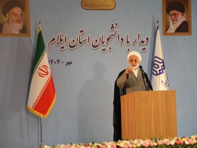 دانشجویان در حل مسائل کشور مشارکت فعال داشته باشند