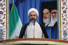 دشمن با رسانه به هویت جوانان حمله می‌کند