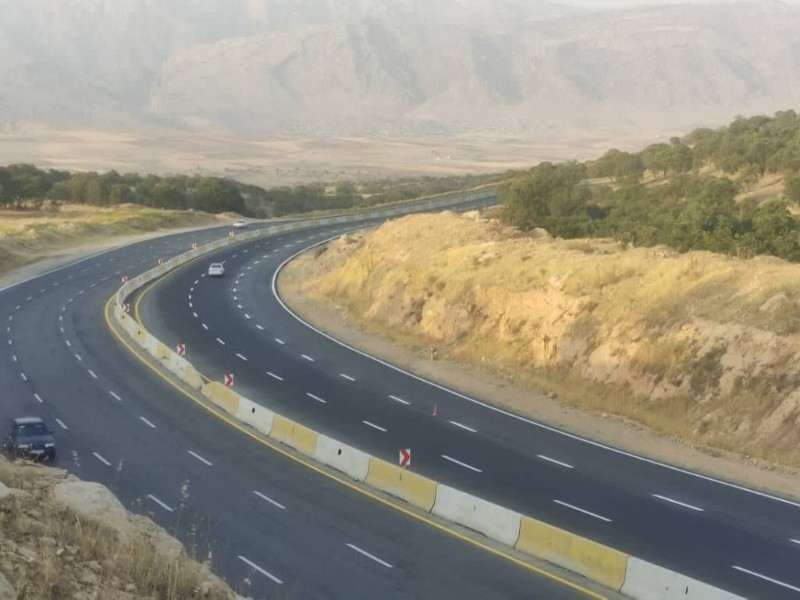 خط‌کشی ۳۵۰۰ کیلومتر از راه‌های ایلام انجام شد