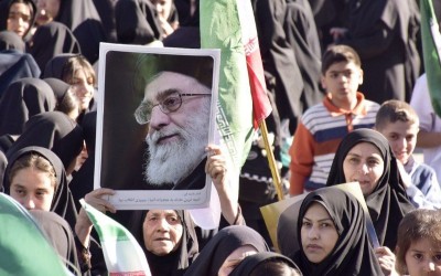 خروش مردم ایلام در یوم‌الله ۱۳ آبان