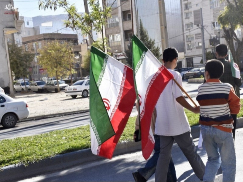 راهپیمایی ۱۳ آبان در ملکشاهی با حضور گسترده مردم