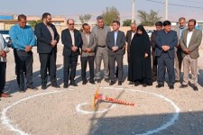 کلنگ احداث زمین چمن مصنوعی چنگوله به زمین خورد