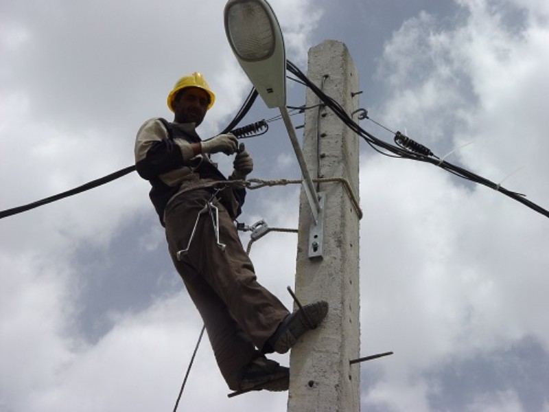 ۷ روستای صالح‌آباد از برق پایدار بهره‌مند شدند