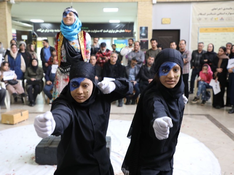 برگزاری اجرای تئاترهای «ایراندخت»و«چهل‌تیکه» در ایلام