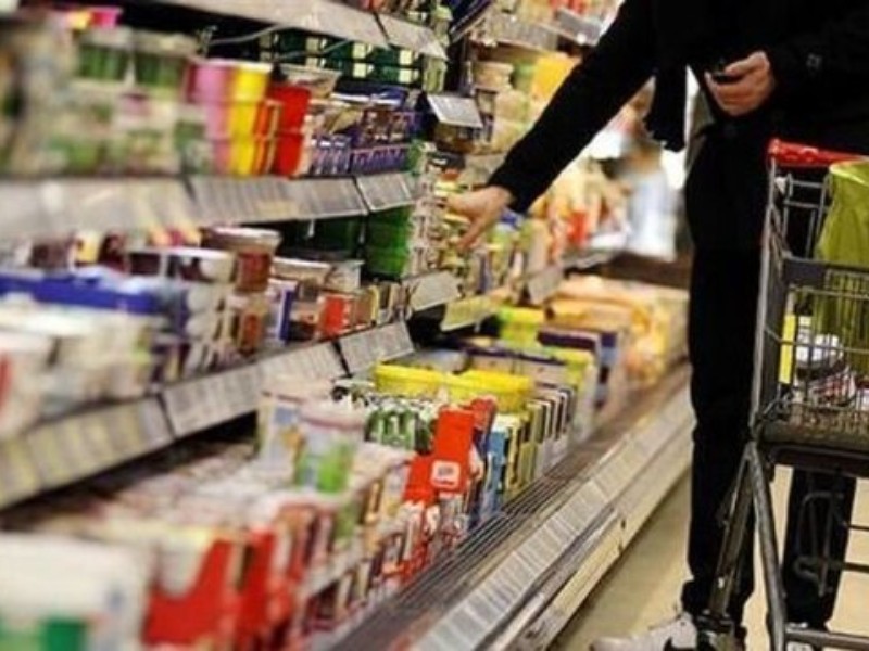 توزیع ۱۱ تن کالای اساسی دولتی در ملکشاهی