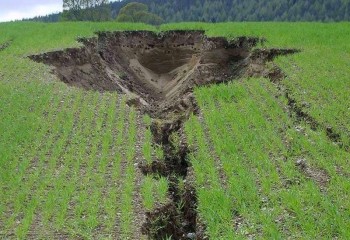 فرسایش خاک در ایلام ۲۰ تن در هکتار است