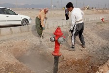 شست‌وشوی مخازن و رفع شکستگی شبکه آب در مهران