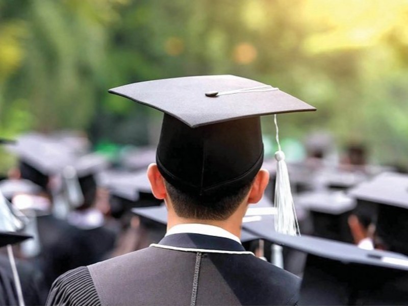 دانشجویان؛ از مطالبات تا آینده بازار کار ایلام