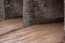 تأمین آب روستاهای سیل‌زده آبدانان همچنان ادامه دارد