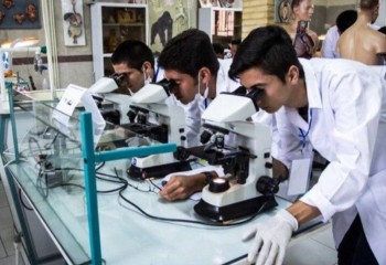 رقابت دانش‌آموزان نخبه علوم‌تجربی کشور در ایلام