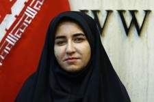 نگاه سطحی از آسیب‌های فضای سیاسی کشور است