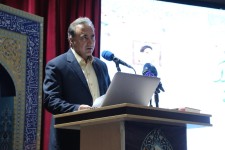 نماز محور تربیت معنوی و آرامش خانواده است