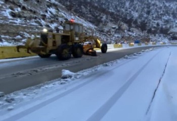 تردد در تمامی مسیرها ایلام جریان دارد