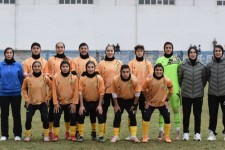 نبرد بانوان در ایلام با نتیجه تساوی خاتمه یافت